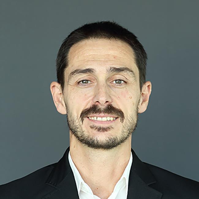 Portrait Javier Davila