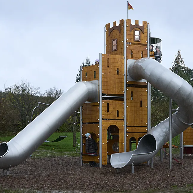PLAYPARC-Holsterturm-Nieheim_650.jpg
